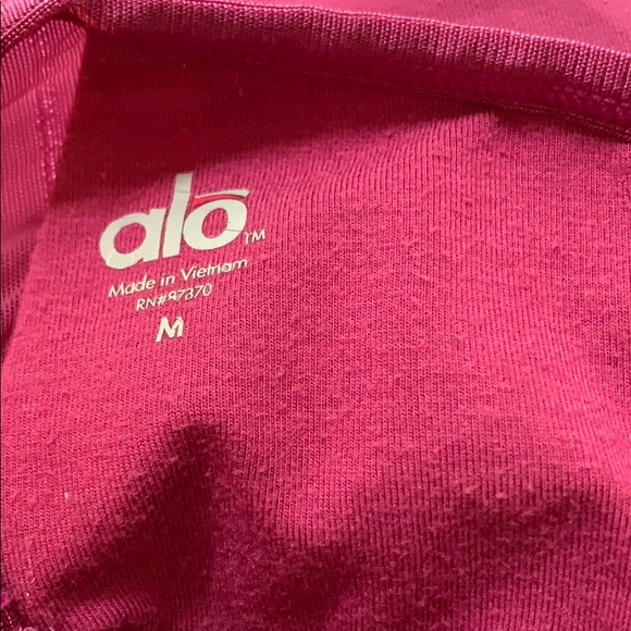 Sold ALO Yoga workout top - Picture 6 of 6